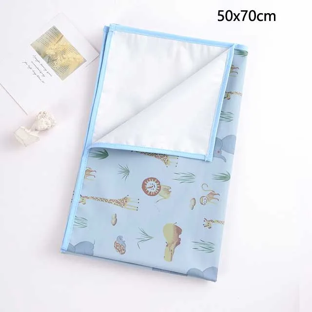 Matelas de jeu en tissu imprimé animaux 50x70cm facile à nettoyer idéal