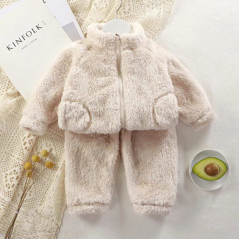 Ensemble vêtements bébé en flanelle doux confort et sécurité pour enfants 15 ans poussette et quotidien