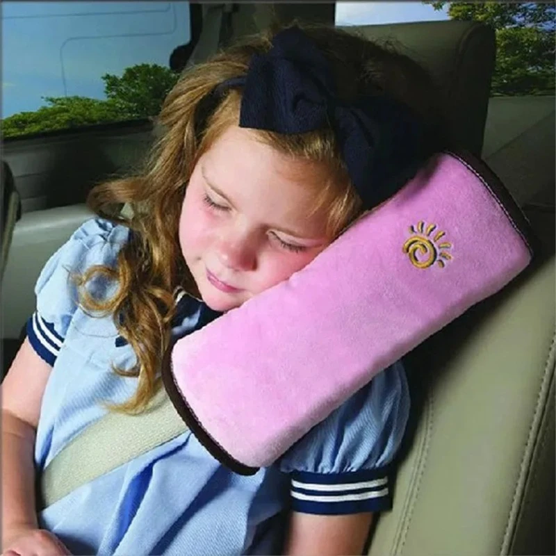 Oreiller de voiture pour bébé coussin d'épaule harnais de protection rose confort et sécurité bébé voiture